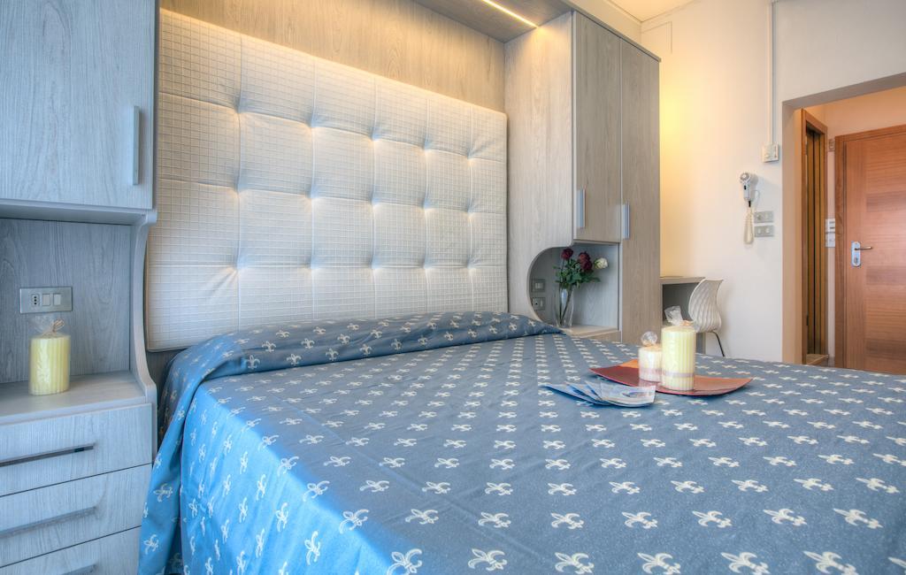 Hotel Olympia Gabicce Mare Pokoj fotografie